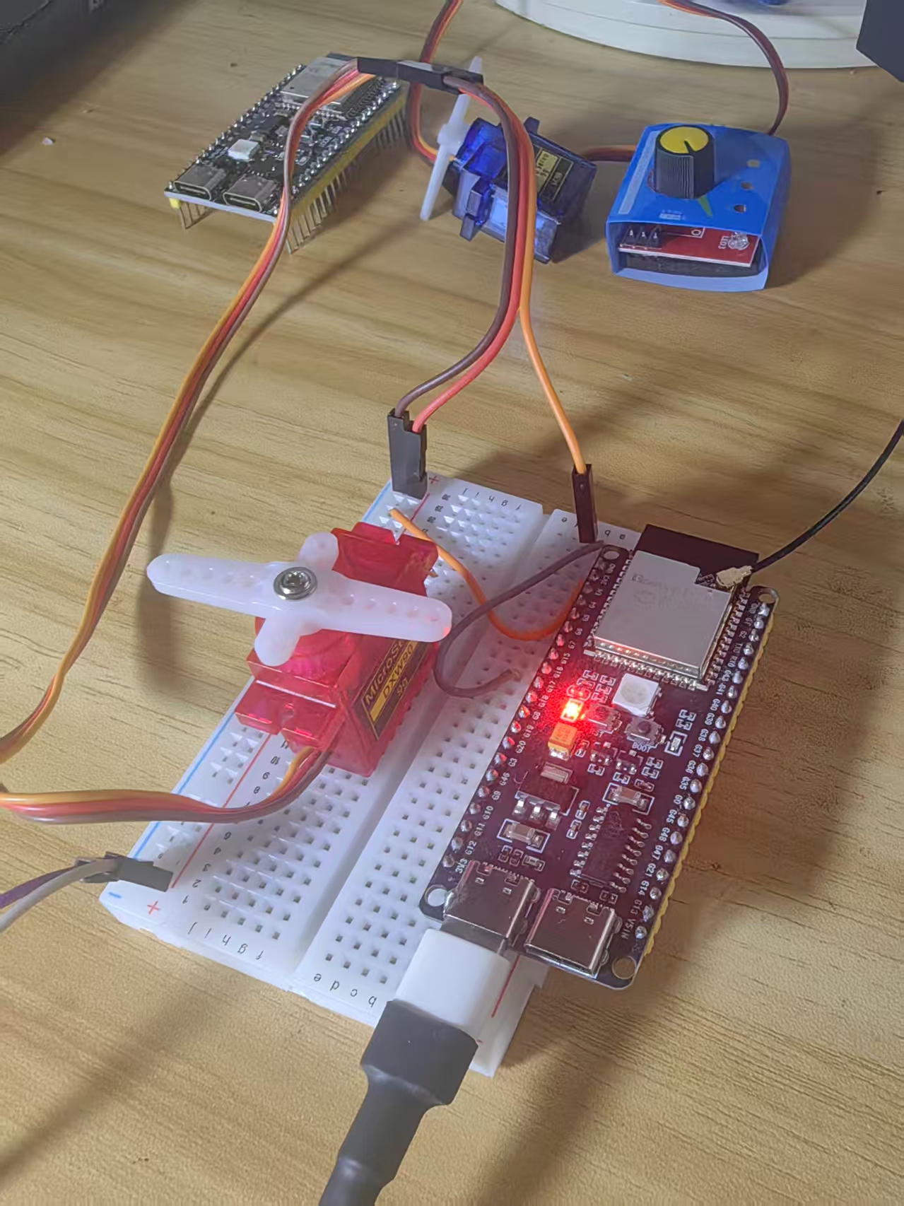 【花雕动手做】ESP32-S3 + MimiClaw 实战：飞书控制 SG90 舵机图4