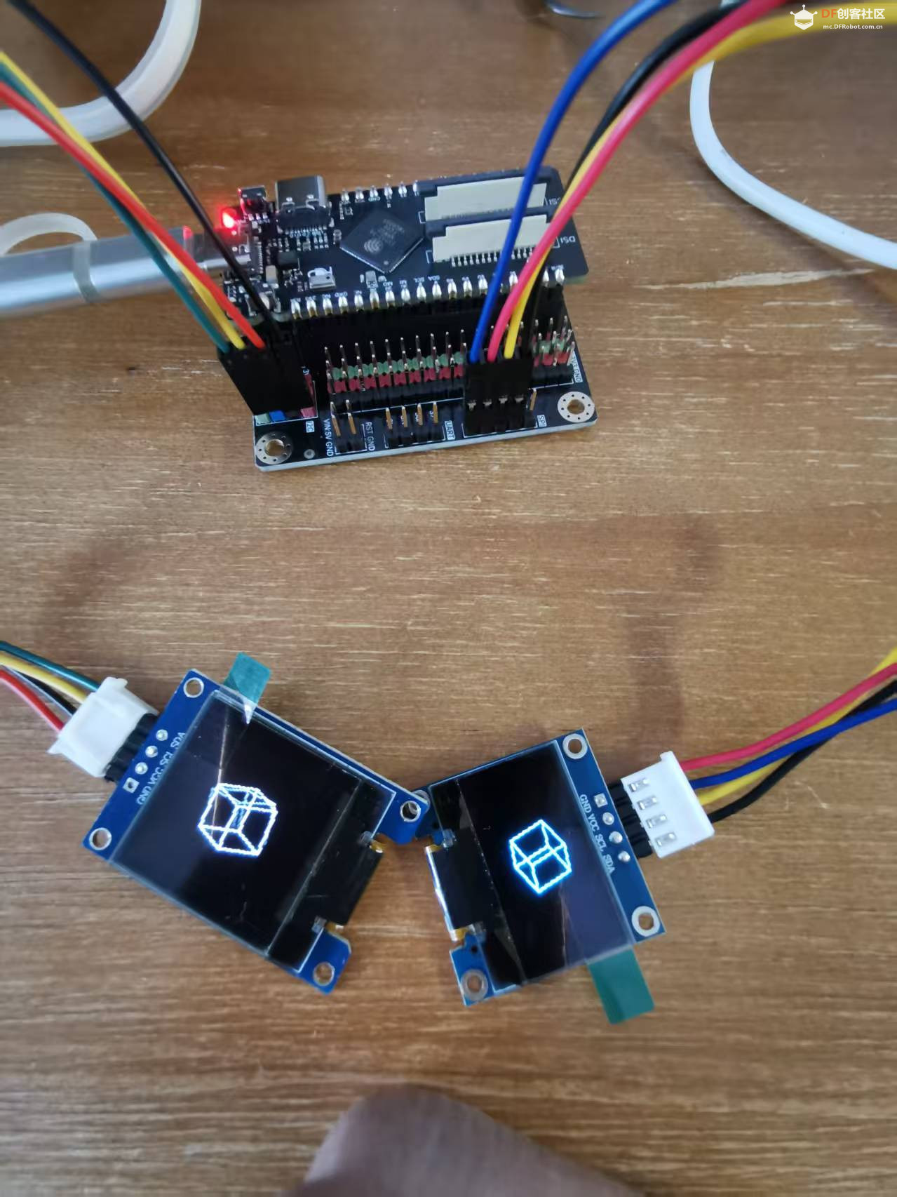 FireBeetle 2 ESP32 P4套装开箱和双OLED屏驱动图14