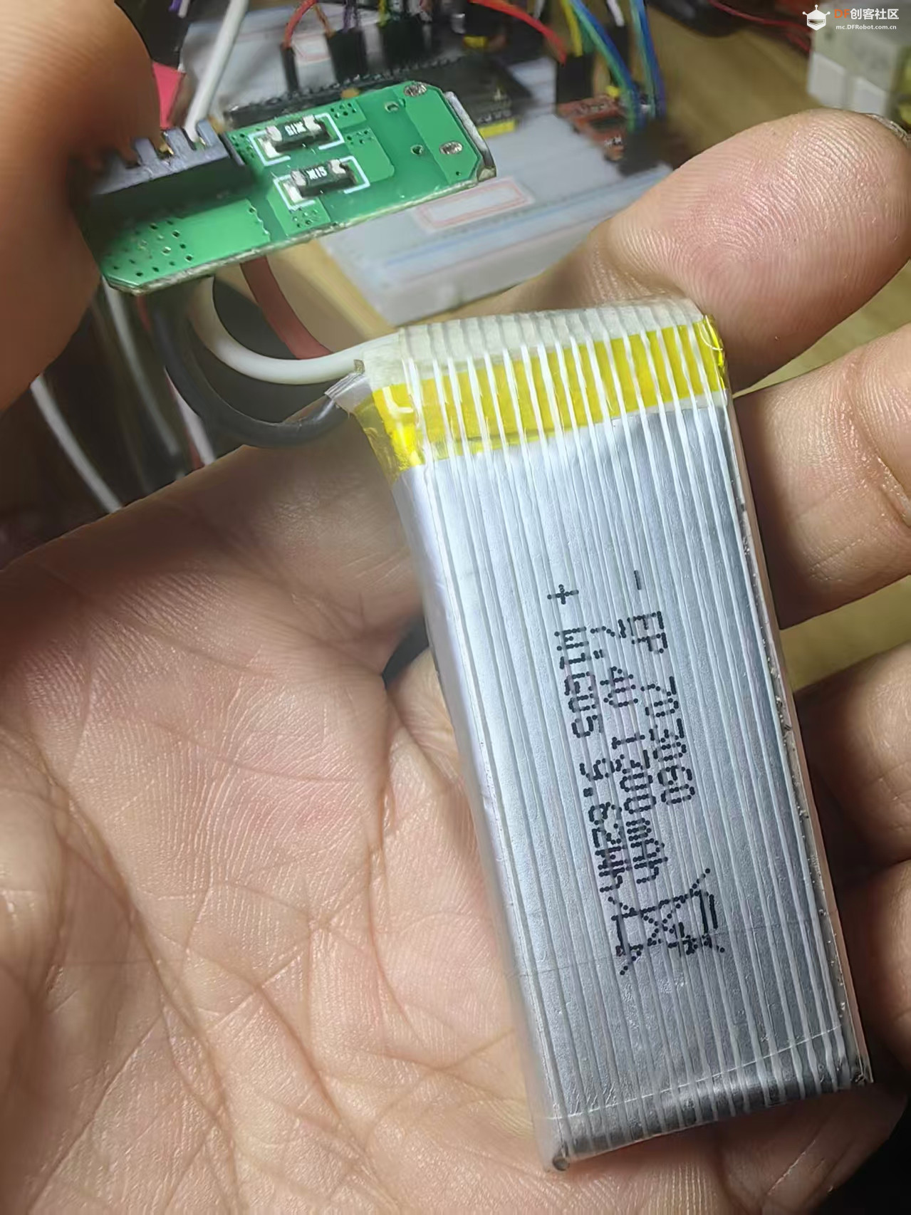 【花雕】嵌入式 AI Agent 机器人：硬件小车与部署 MimiClaw图2