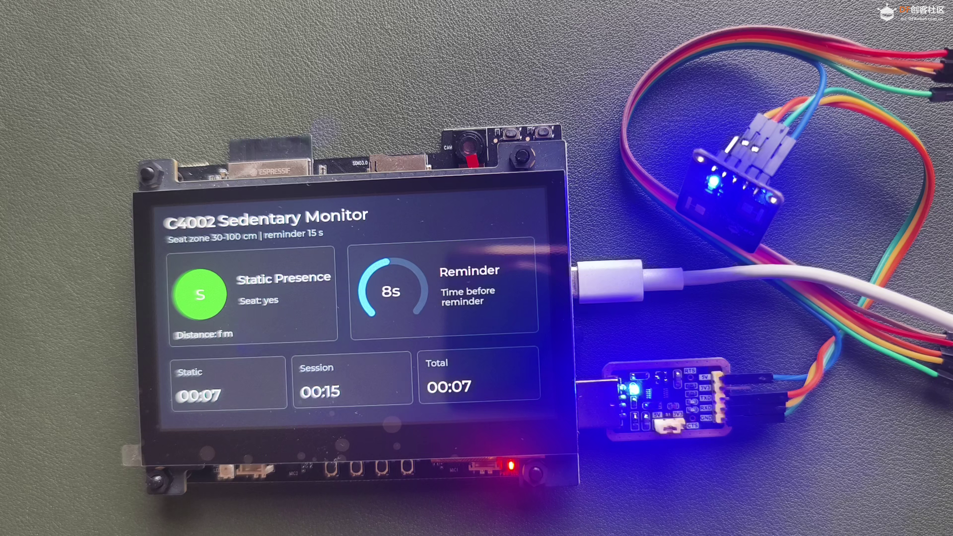 基于 ESP32-S31-Korvo 与 C4002 毫米波传感器的离席/久坐提...图1