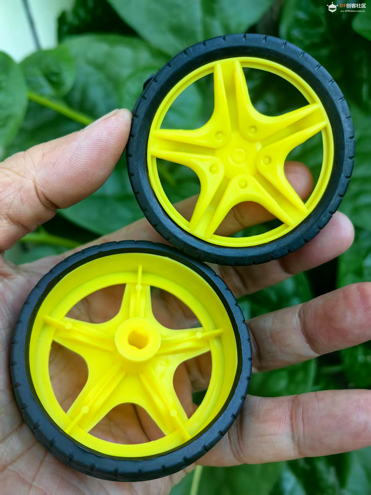 【花雕动手做】行空板 K10之TT马达差速特色底盘小车三号图1