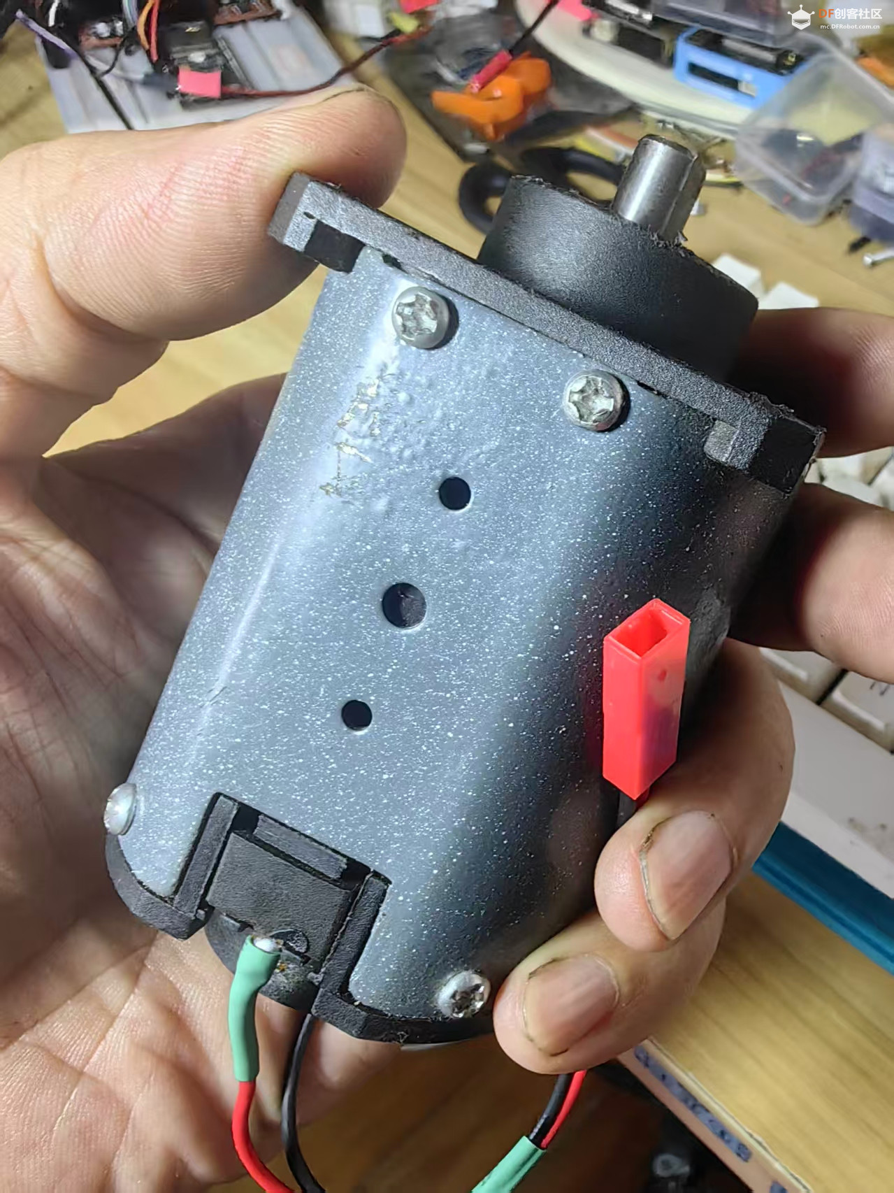 【花雕动手做】直流有刷 2S 7.4V高功率低噪音筋膜机马达图1