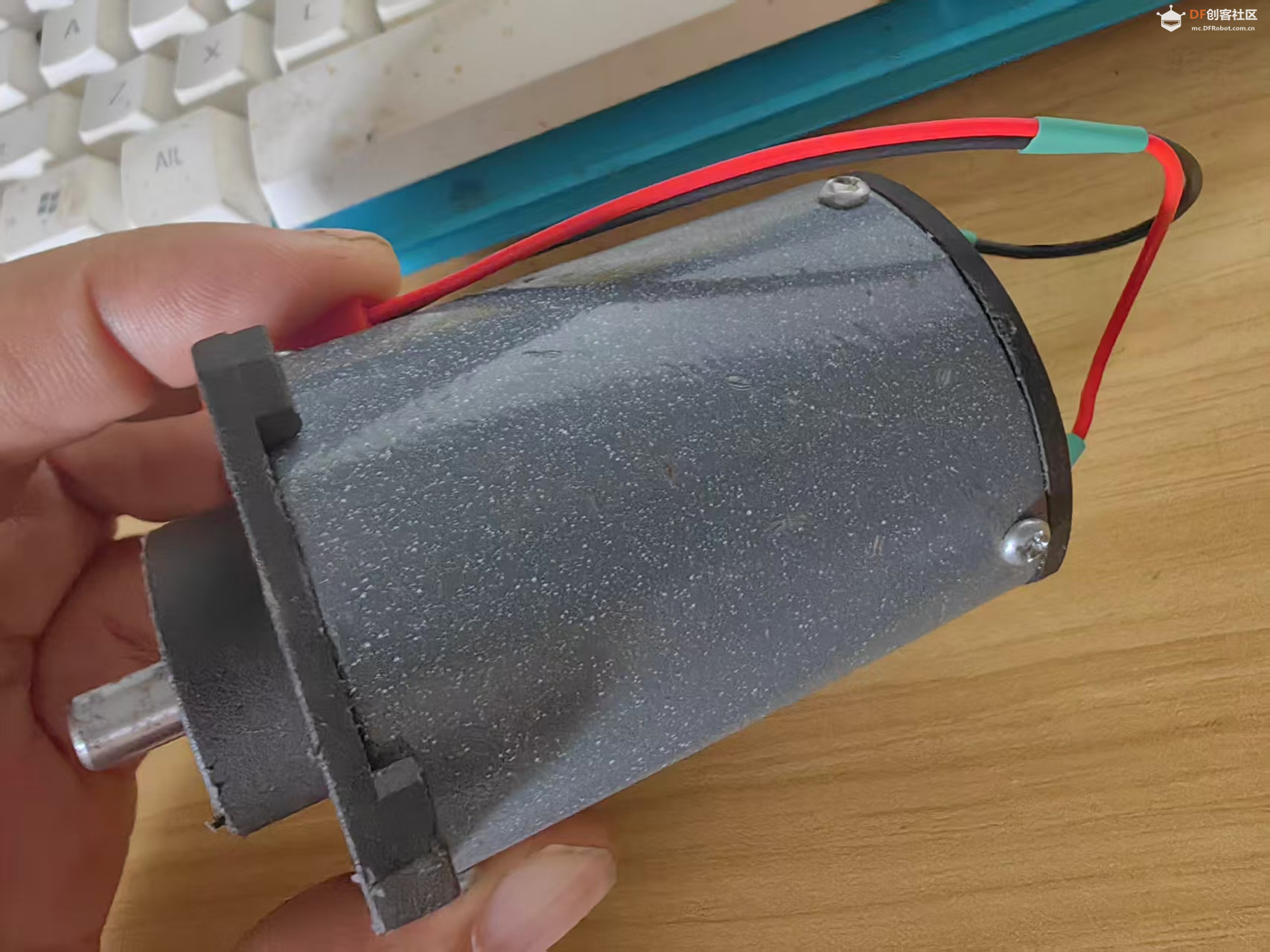 【花雕动手做】直流有刷 2S 7.4V高功率低噪音筋膜机马达图2
