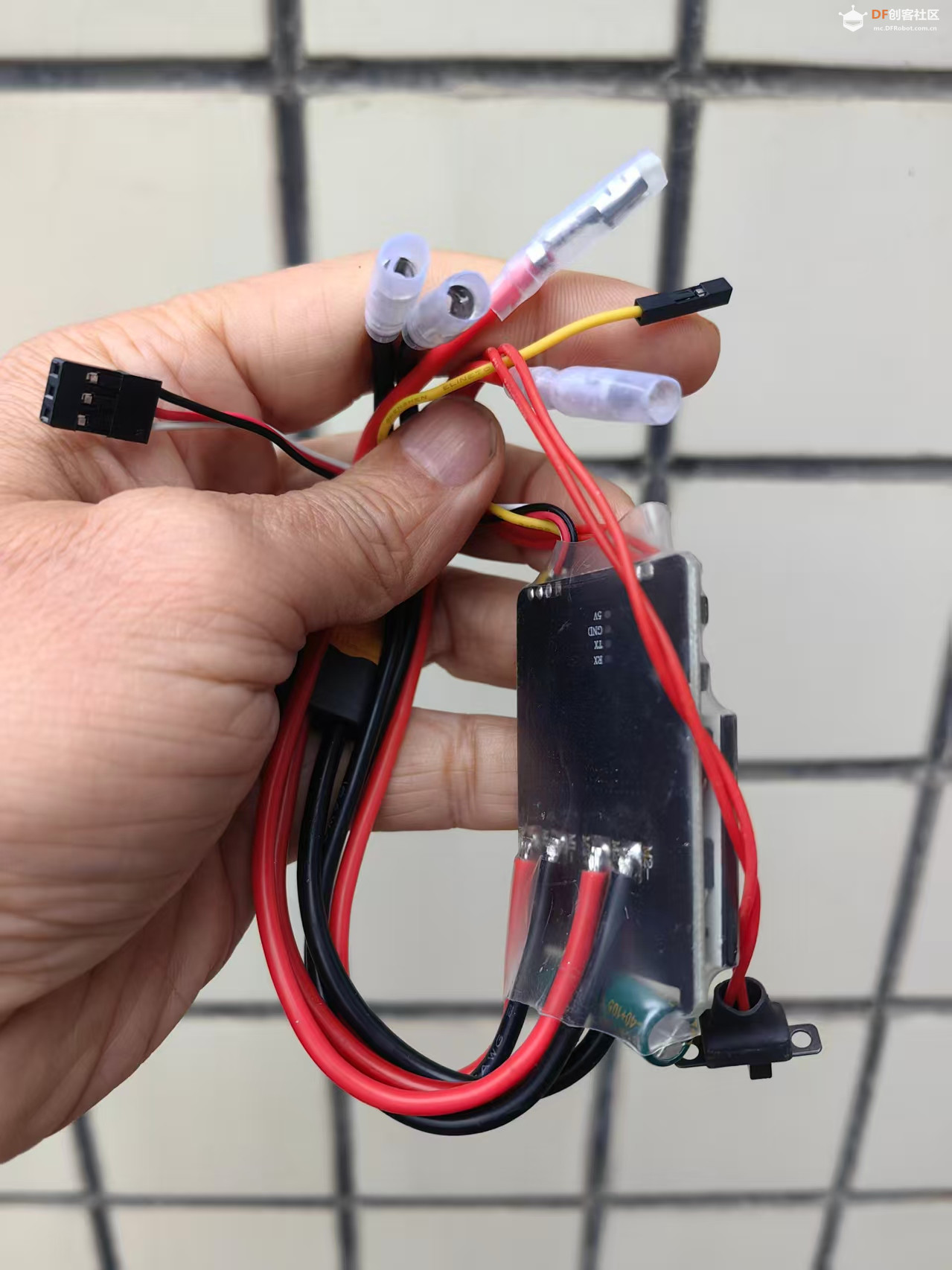【花雕动手做】MIXORI 20AX2 双路双向有刷电调 2S-6S 模组图1