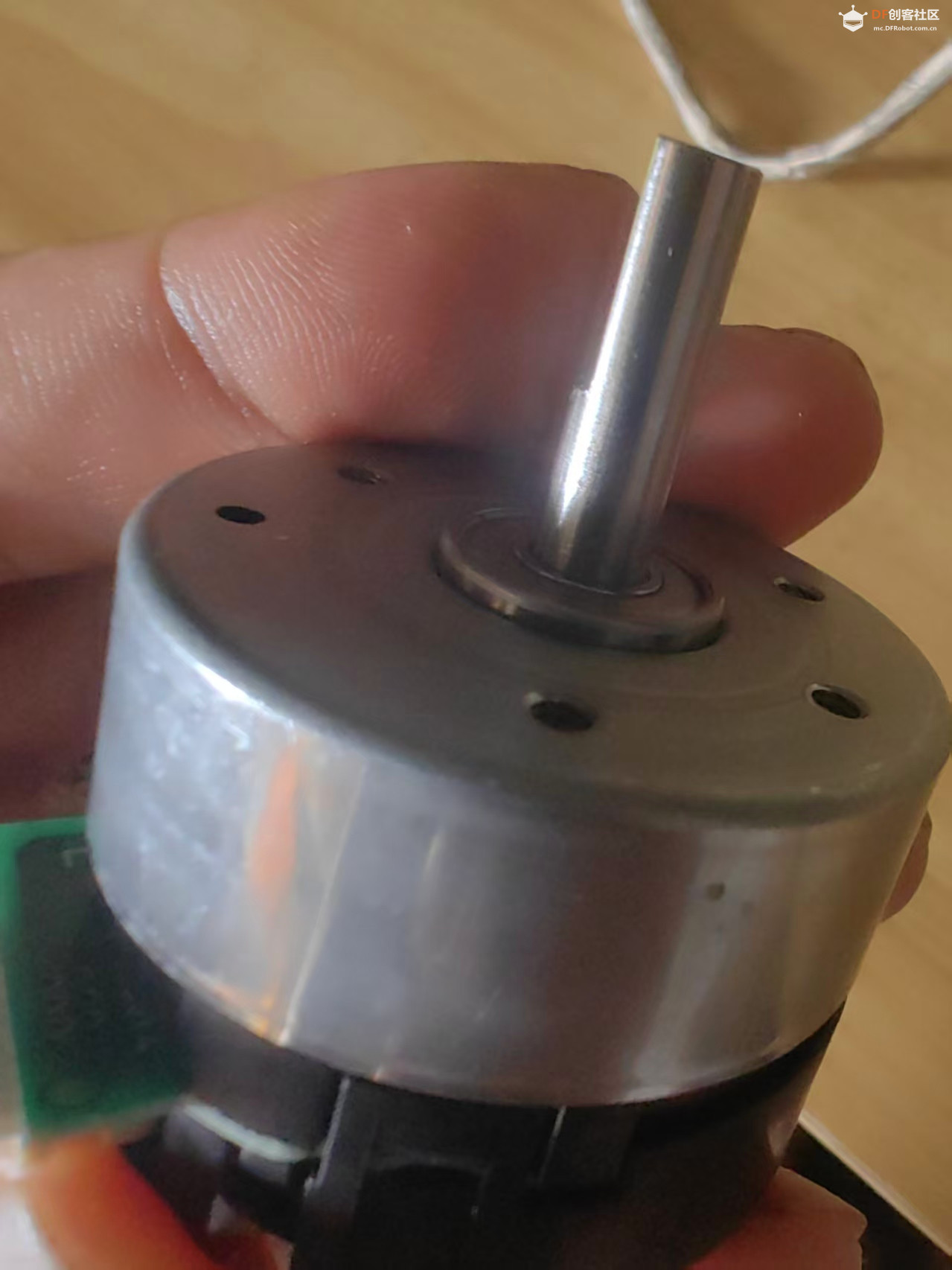 【花雕动手做】Nidec 24H704R120 DC24V 11W 内置驱动无刷电机图1