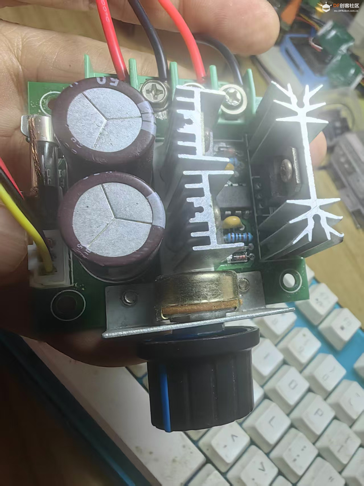【花雕动手做】12V-40V 10A 无级变速 PWM 直流电机调速器图2