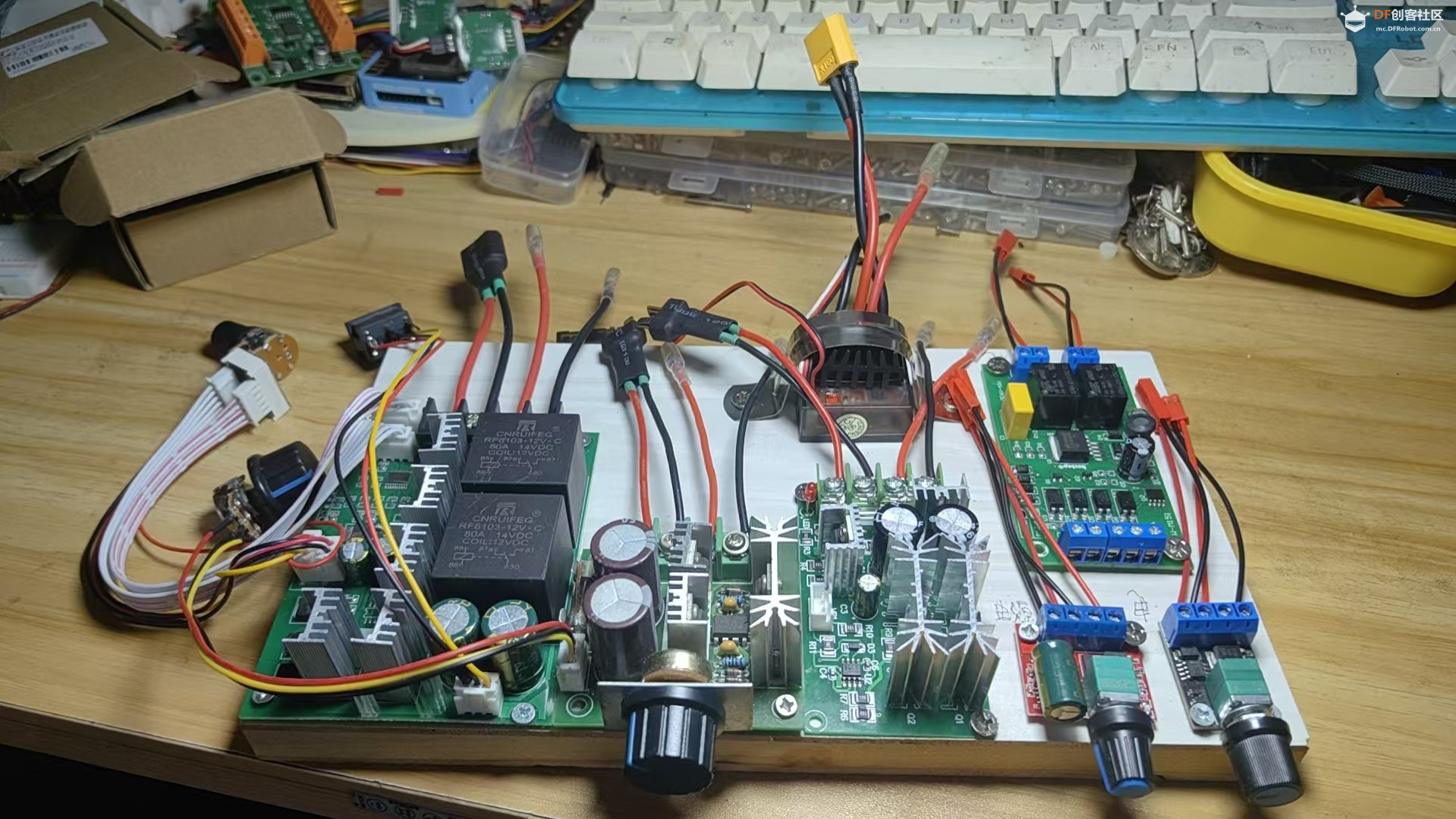 【花雕动手做】手搓 60V/20A 有刷电机七单元组合测试平台图1