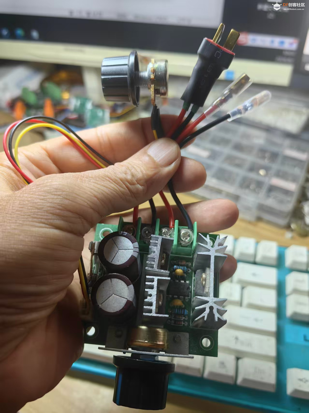 【花雕动手做】手搓 60V/20A 有刷电机七单元组合测试平台图2