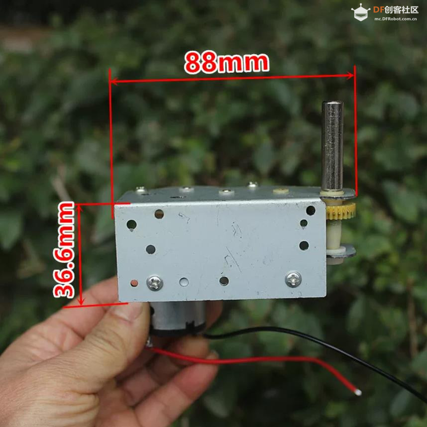 【花雕动手做】坦克波箱齿轮 7.4V 减速电机 DIY 动力模组图1