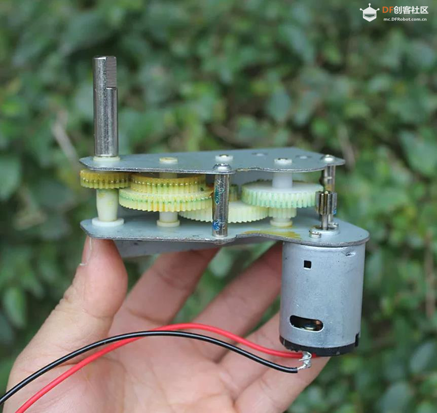 【花雕动手做】坦克波箱齿轮 7.4V 减速电机 DIY 动力模组图3