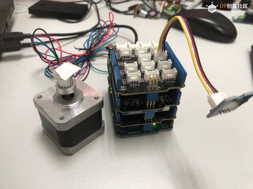 arduino uno 步進電機實現旋轉效果